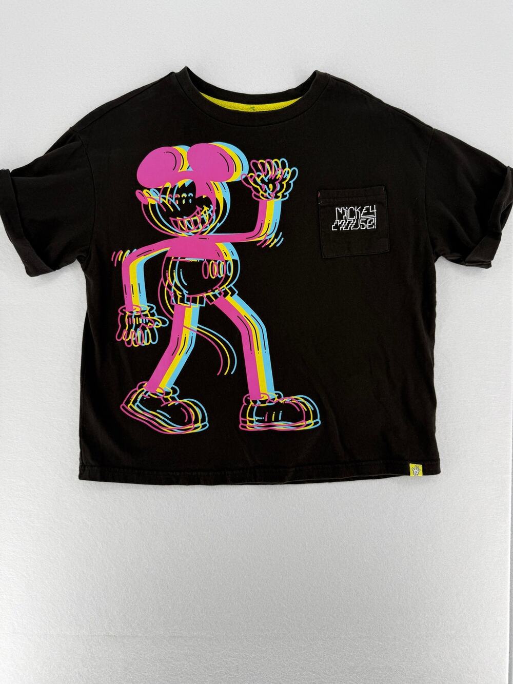 Disney Artist Series Rafael Faria Mickey Mouse 3D Glitch Pocket Tee M Black
